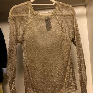 Gold overlay top